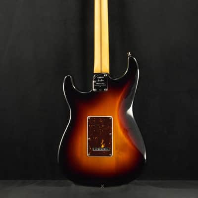 Fender American Professional II Stratocaster 3-Color Sunburst Maple Fingerboard image 7