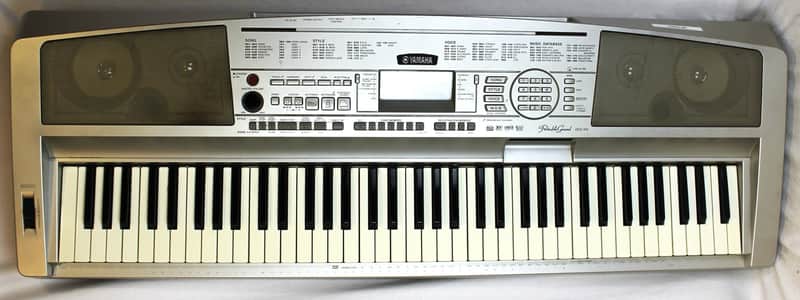 5593 - Yamaha DGX-300 76-Key Portable Grand Piano / Keyboard / MIDI image 1
