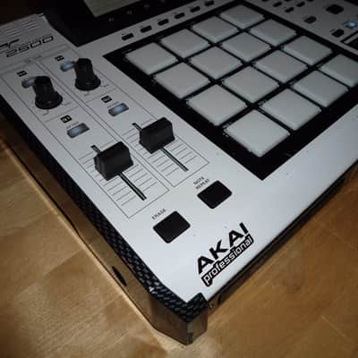Custom Akai MPC 2500LE #112 80GB HDD DVD/CD Drive "Black & White" FULLY SERVICED image 3