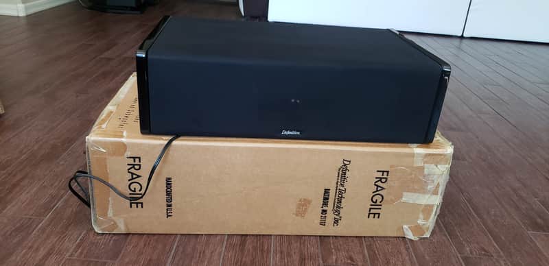 Definitive Technology C/L/R2500  Powered Center Channel Speaker CLR2500 CLR-2500 image 1