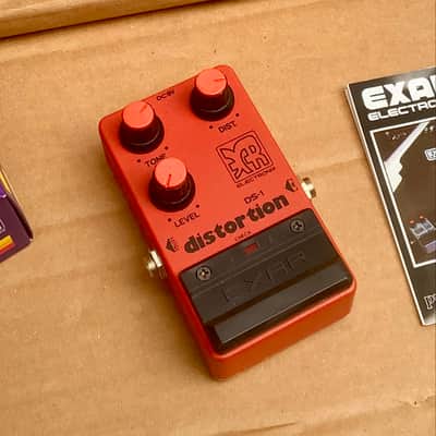 Exar Vintage distortion in Original box with manual image 1