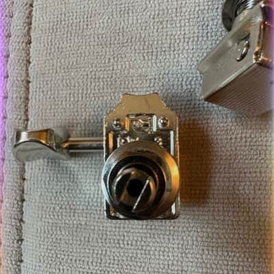 Fender 099-0802-100 American Performer Classic Gear Tuning Heads (6) 2010s - Chrome image 2
