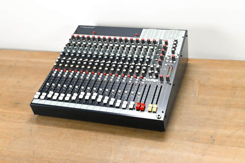 Soundcraft FX16ii 16-Channel Analog Audio Mixer CG012QK image 1
