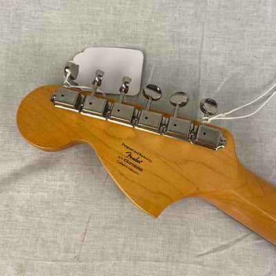 Squier Classic Vibe '70s Stratocaster with Laurel Fretboard, Black image 6