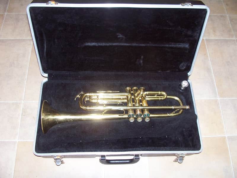 Vintage Hsinghai Brass Trumpet - Convertable Bb to B and to A, - Great Condition image 1