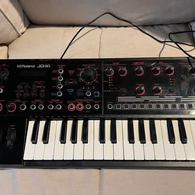 Roland JD-Xi 37-Key Analog/Digital Crossover Synthesizer 2015 - Present - Black image 3