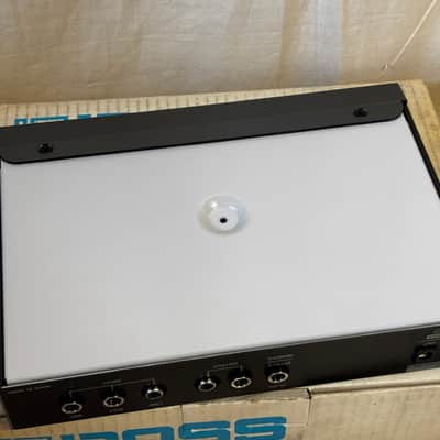 BOSS RPQ-10 PREAMP PARAMETRIC EQ Vintage half - rack w/ box image 5