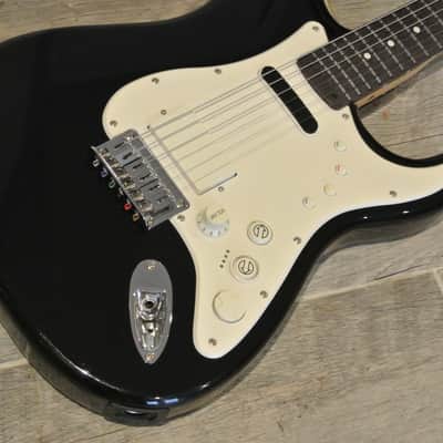 Squier Stratocaster MIDI Controller Jam Band Guitar with MIDI Cable image 5