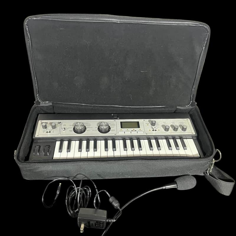 KORG microKORG XL シンセサイザー Amazon.com: Korg microKORG XL+ 37-Key Synthesizer/Vocoder with
