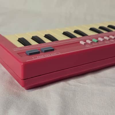 Casio PT-1 29-Key Mini Synthesizer 1982 - 1988 - Pink image 4