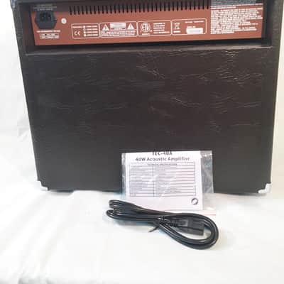 Crossroads 40 Watt RMS Acoustic Guitar Amplifier-10" Speaker and Tweeter-w/-Effects image 3