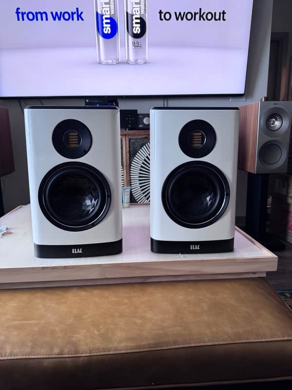 Elac Vela bs 404.2 2024 - White image 1