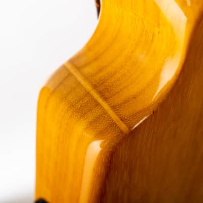 Gibson Custom 1958 Korina Flying V White Pickguard, Natural | Demo image 9