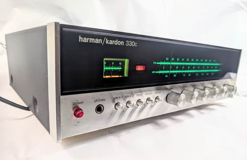 Harman Kardon  330c