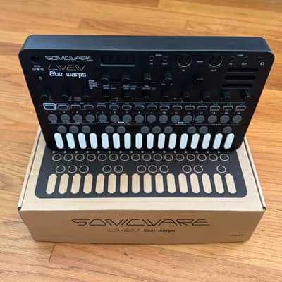 鍵盤楽器 SONICWARE LIVEN 8bit warps - All Black Sonicware LIVEN 8bit warps Synthesizer - buy online | USA