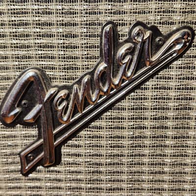 Fender Cyber-Twin x 65-Watt 2x12" Modeling Guitar Combo w/ Footswitch image 2