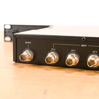 Mipro AD-808 UHF 4-Channel Antenna Combiner 470-960 MHz (NO PSU) CG01Z70 image 7