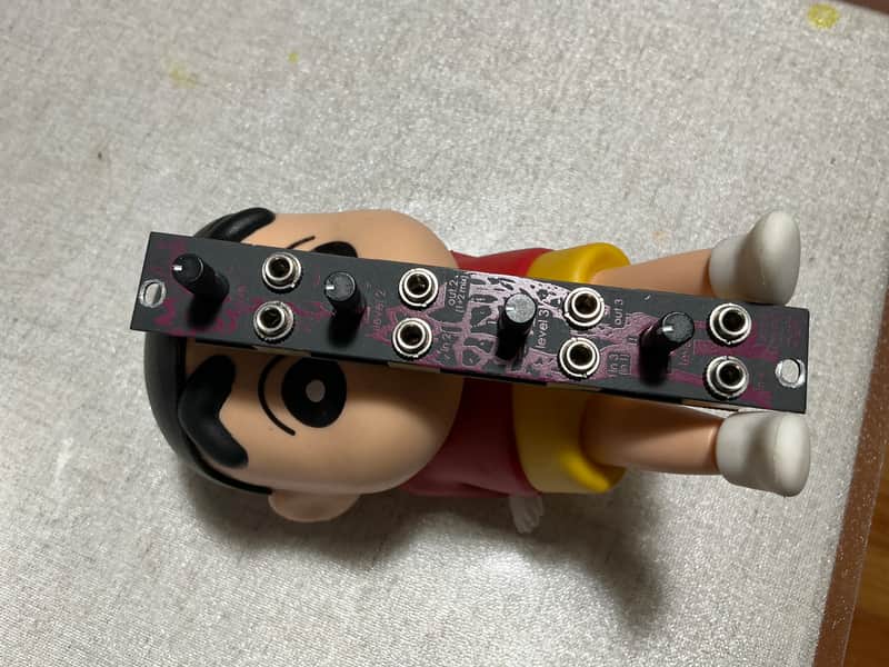Pittsburgh Modular Giraffe // 4-channel attenuverter/mixer image 1