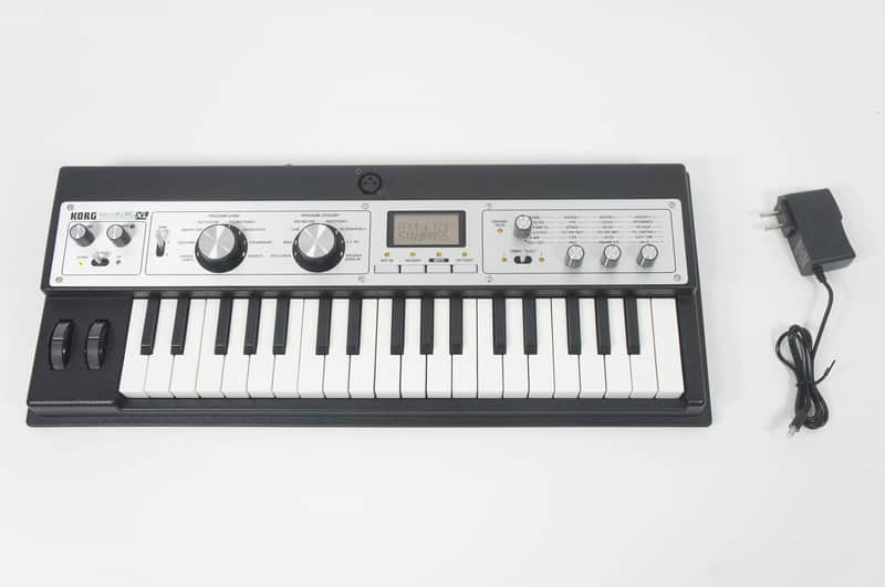 Korg MicroKORG XL 37-Key Synthesizer/Vocoder