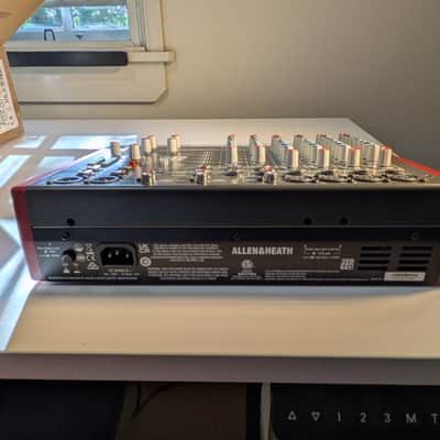Allen & Heath ZED-10 - Excellent condition in box image 10