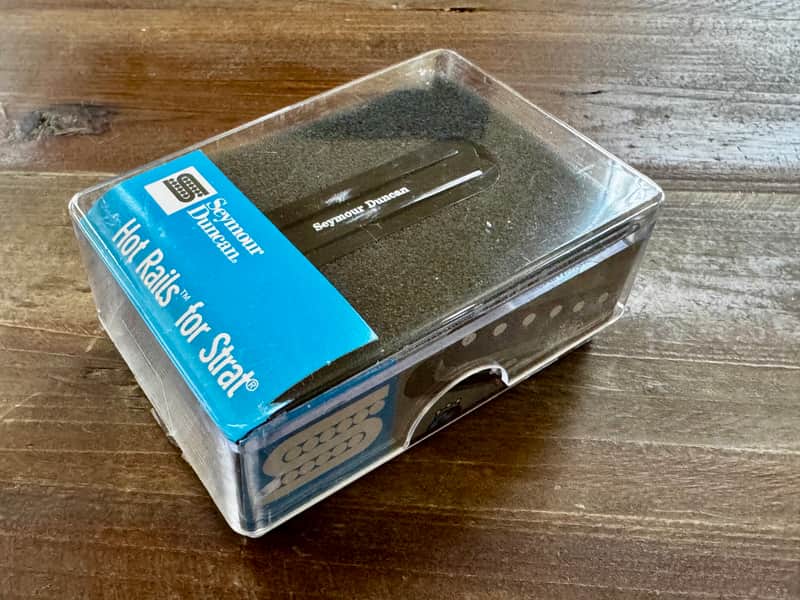 Seymour Duncan SHR-1b Hot Rails Strat Bridge Pickup - Black image 1