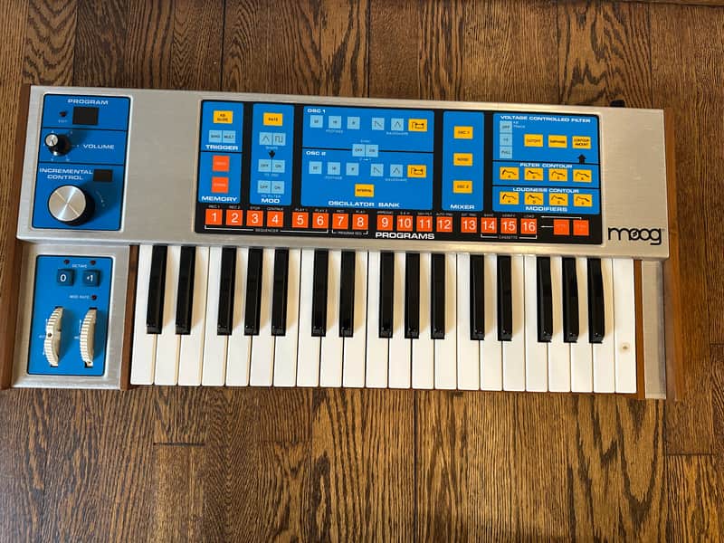 Moog Source Monophonic Analog Synthesizer with Patch Memory 1981 - 1985 - Serviced with Original Box and Manual image 1