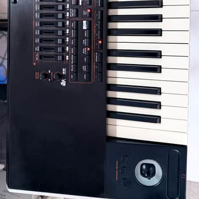Korg Pa4X 76-Key Professional Arranger - Black image 9