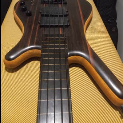 Warwick Limited Edition Corvette SS lined fretless 2009 - Woodgrain image 5