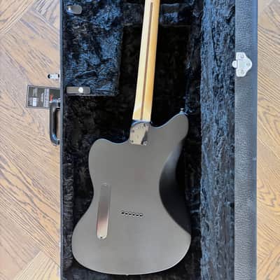 Fender Jim Root Jazzmaster Flat Black USA 2020 w/ EMG 81/60 & Fender Hardshell Case image 4