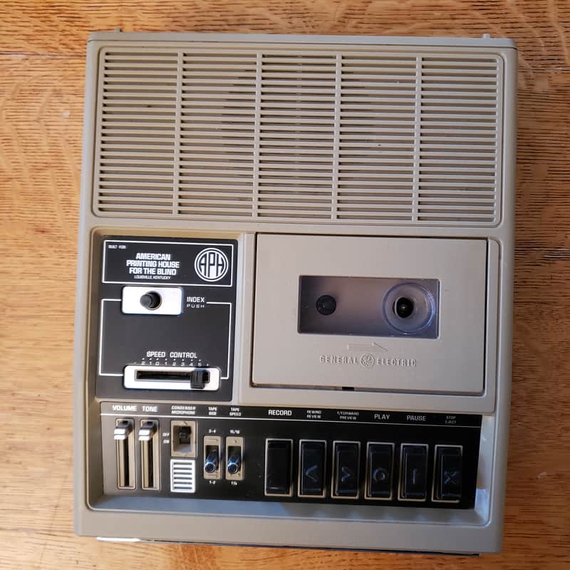 Variable speed cassette recorder GE General Electric 3-5195A image 1