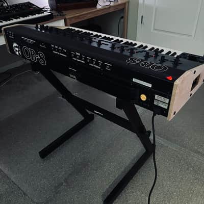 Oberheim OB-8 (new Fatar keybed, factory MIDI) image 3