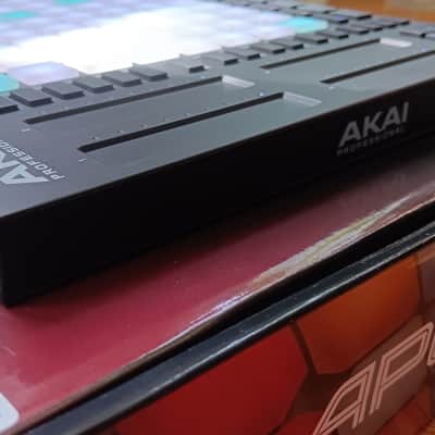 Akai APC64 MIDI Controller & Sequencer – Excellent Condition – Original Box & All Accessories image 8