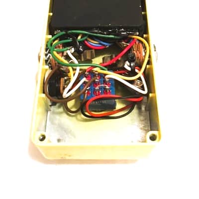 Mad Professor Mellow Yellow Tremolo Hand Wired image 5