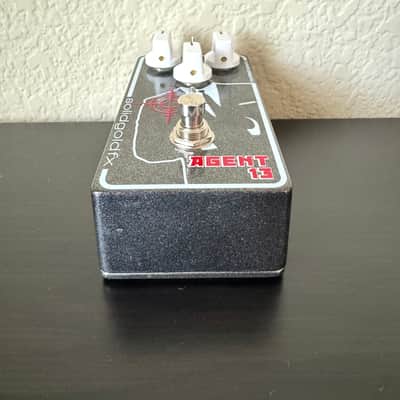 SolidGoldFX Agent 13 2010s - Carbon image 6
