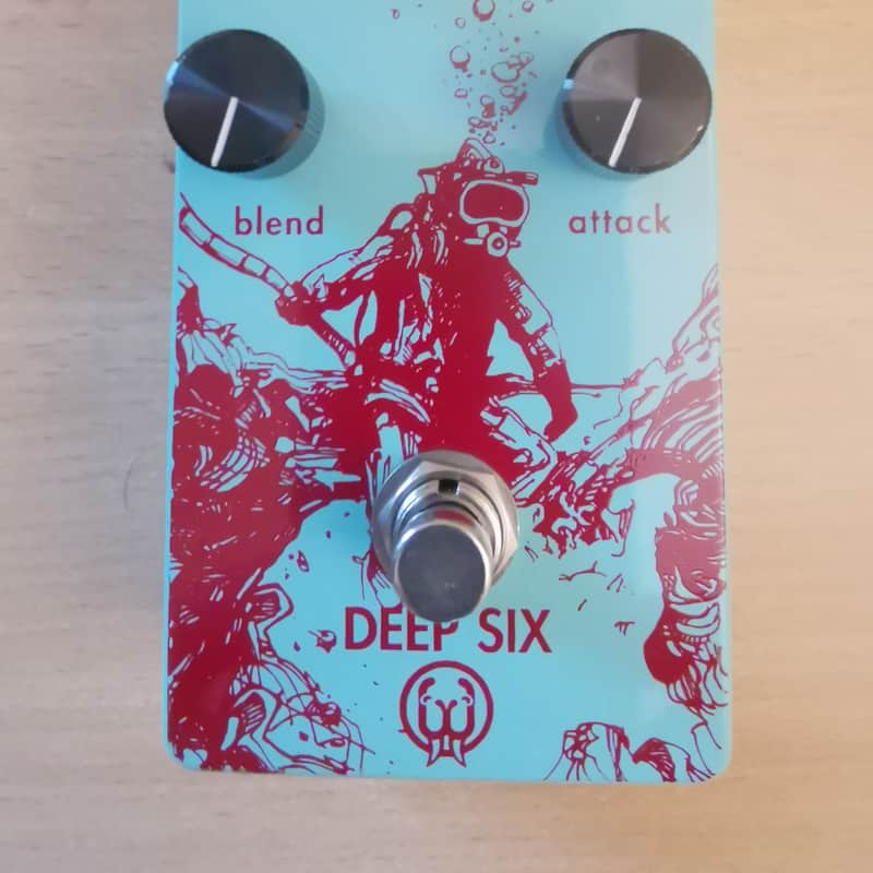 2017 – 2018 Walrus Audio Deep Six Compressor V1 Blue / Red Div…