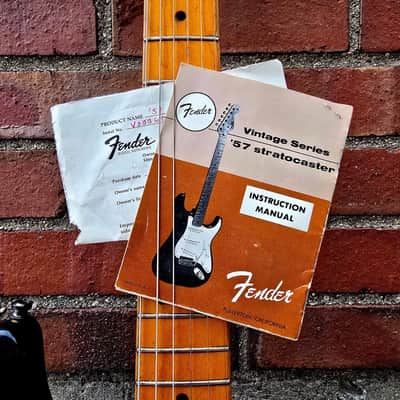 1984 Fender American Vintage '57 - AVRI 1957 Reissue Stratocaster - Sunburst - w/Case image 11