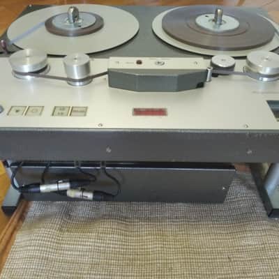 AEG / Telefunken M15a - 2 Track 1/4" Tape Recorder / Reel-to-Reel / Master Tape Machine image 5