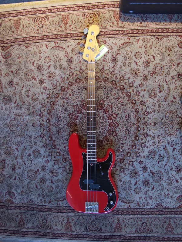 Fender "Squier Series" Standard Precision Bass Active 1992 - 1996 image 1
