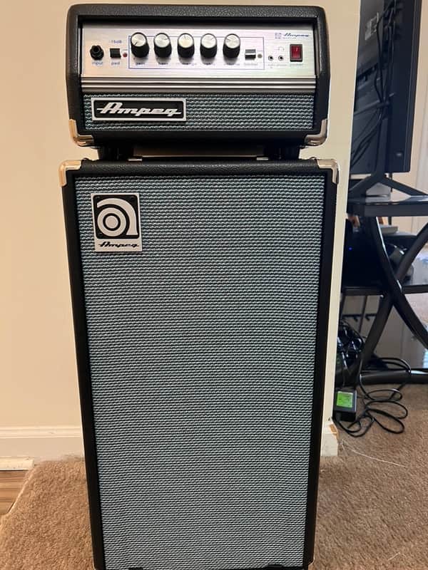 Ampeg Micro VR 200-Watt 2x10