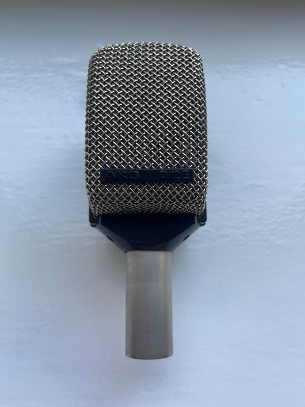 AKG D12 E Cardioid Dynamic Microphone