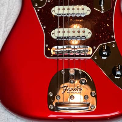 Immagine Fender Limited Edition Parallel Universe Series Jaguar Strat 2018 - Candy Apple Red - 3