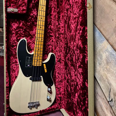 Fender 75th Anniversary American Vintage II 1951 P-Bass Butterscotch w/case image 15