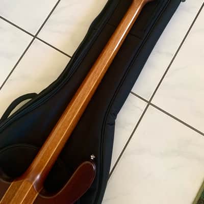 Washburn Taurus T-24 Bass - 2013 - Multi Wood - Mahogany - Set Neck image 7
