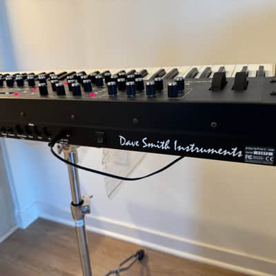 Dave Smith Instruments Prophet 08 PE 61-Key 8-Voice Polyphonic Synthesizer 2009 - 2015 - Black with Wood Sides image 8