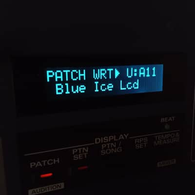 New black_Ice blue display for Roland Jx 305 - (The 150 euros for shipping to "Other areas of the world" is purely indicative: so write to me to verify the real cost)