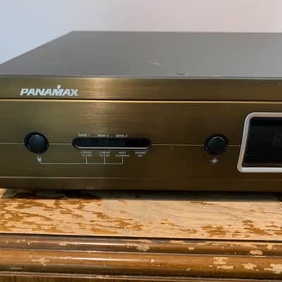 Panamax M5100-PM Power Conditioner and Surge Protector - Tested image 2