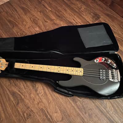 Ernie Ball Music Man StingRay 4 H with Maple Fretboard 1984 - 1990 - Black w/gig bag or original hard case image 15