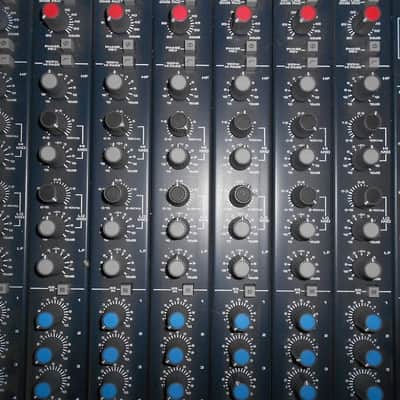 Soundcraft-8000-mixing-console-32-x-8-recording-mixer-works-great-tested image 5