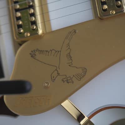 Gretsch G6136TG Players Edition Falcon™ Hollow Body with String-Thru Bigsby® and Gold Hardware - White image 11