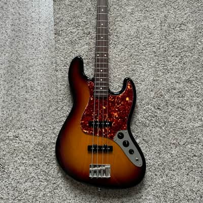 Suhr Classic J image 2